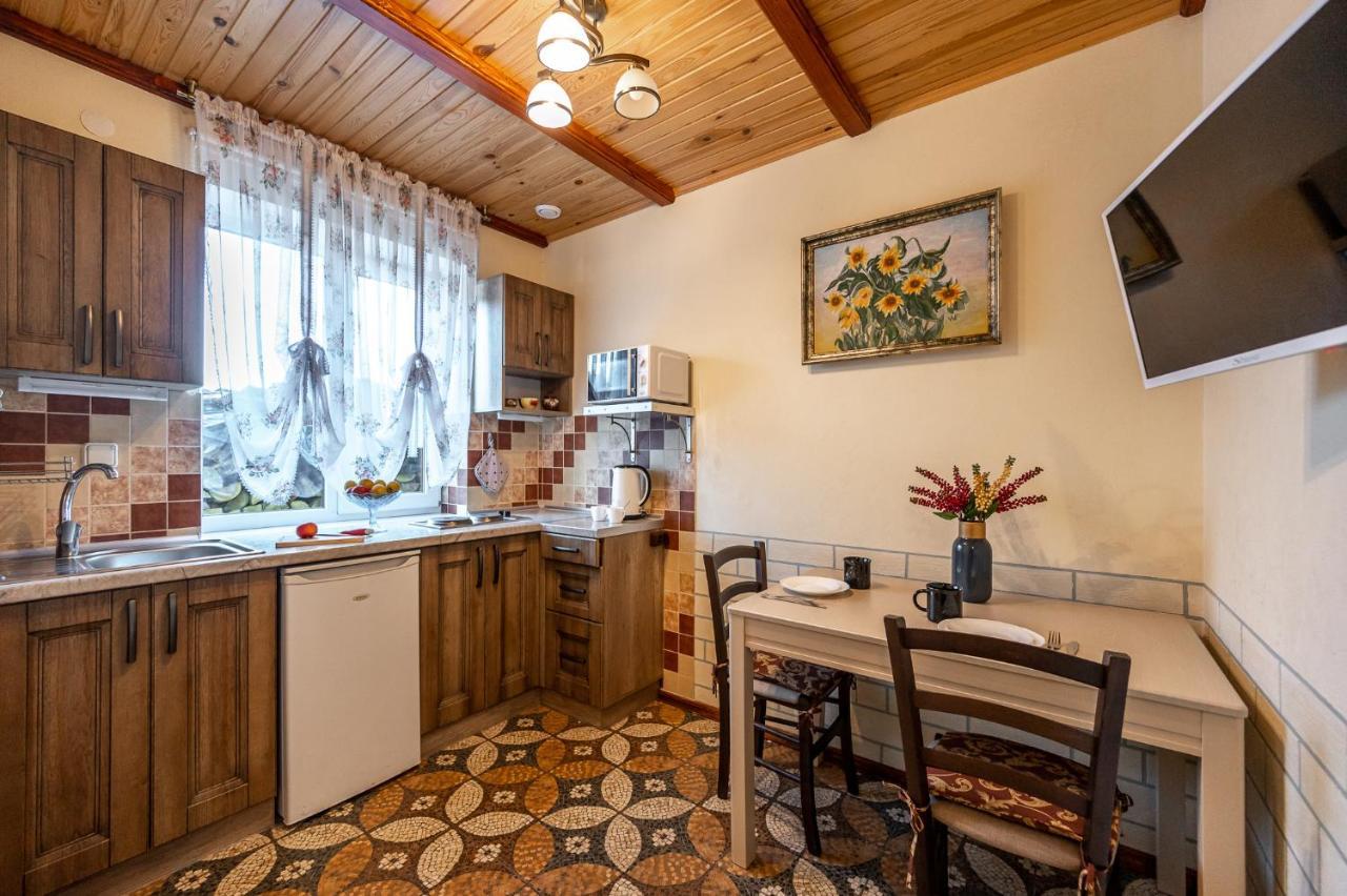 Emerald House Mykulychyn Bagian luar foto
