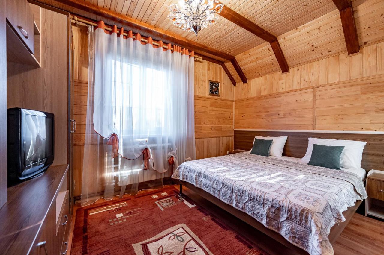 Emerald House Mykulychyn Bagian luar foto