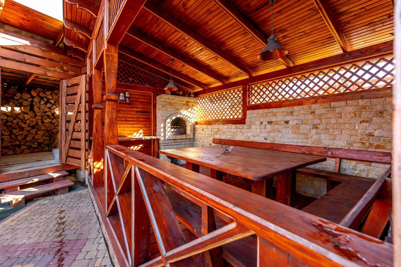 Emerald House Mykulychyn Bagian luar foto