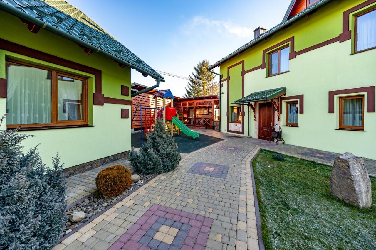 Emerald House Mykulychyn Bagian luar foto
