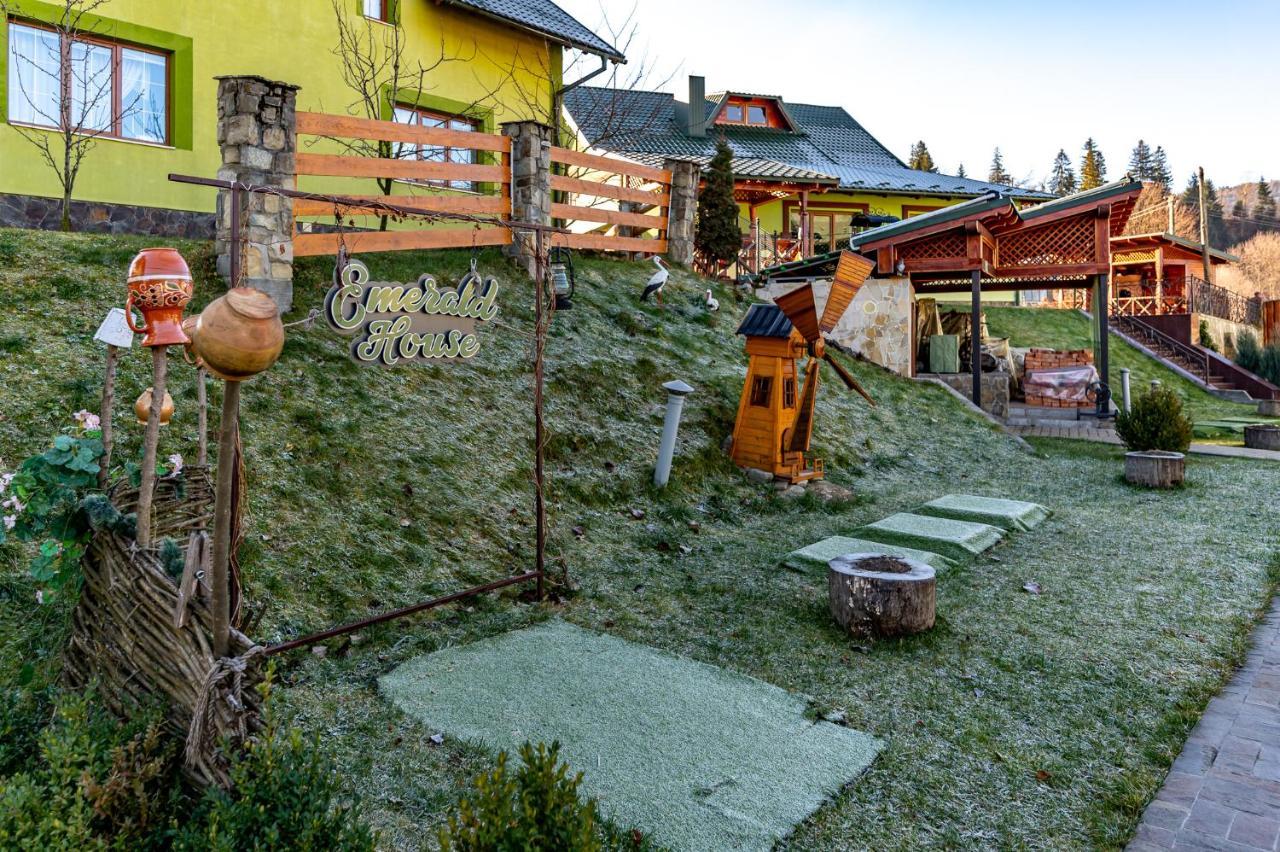 Emerald House Mykulychyn Bagian luar foto