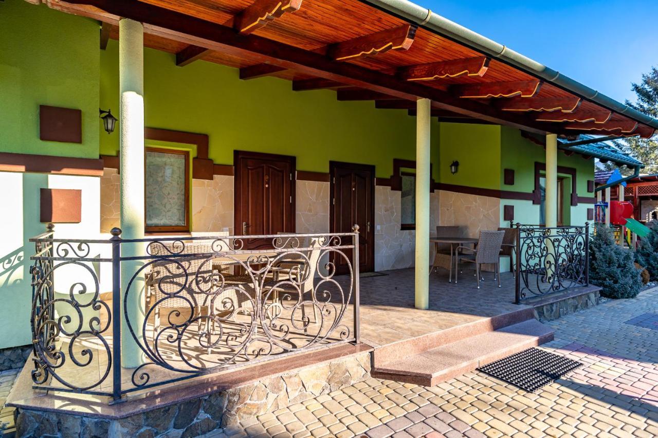 Emerald House Mykulychyn Bagian luar foto
