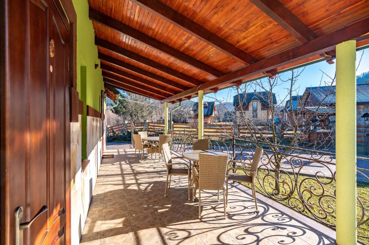 Emerald House Mykulychyn Bagian luar foto