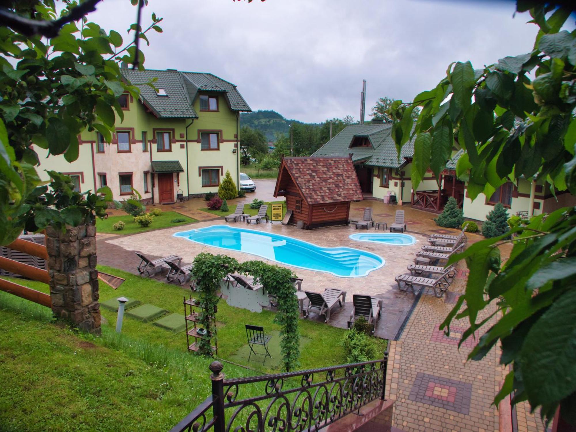 Emerald House Mykulychyn Bagian luar foto