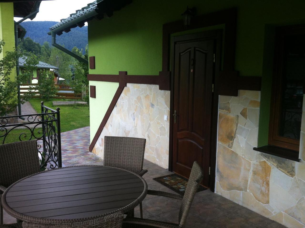 Emerald House Mykulychyn Bagian luar foto
