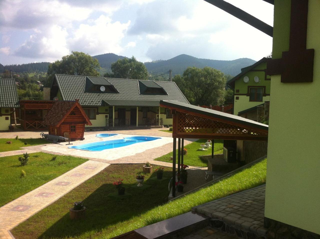Emerald House Mykulychyn Bagian luar foto